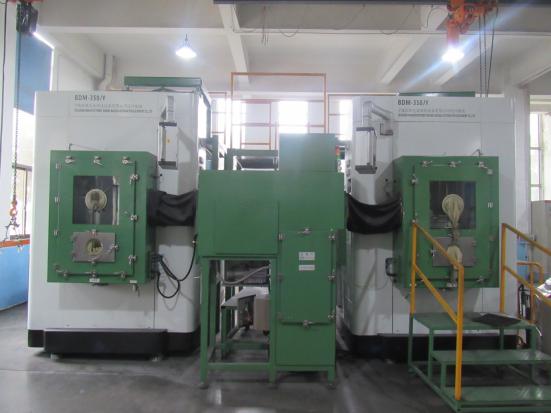 BDM-350/2W 全自动磁场成型压机组